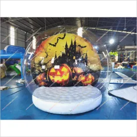 Halloween Snow Globes Inflatable Tiny House Photoshoot Booth Blow Up Snow Globe For Yard