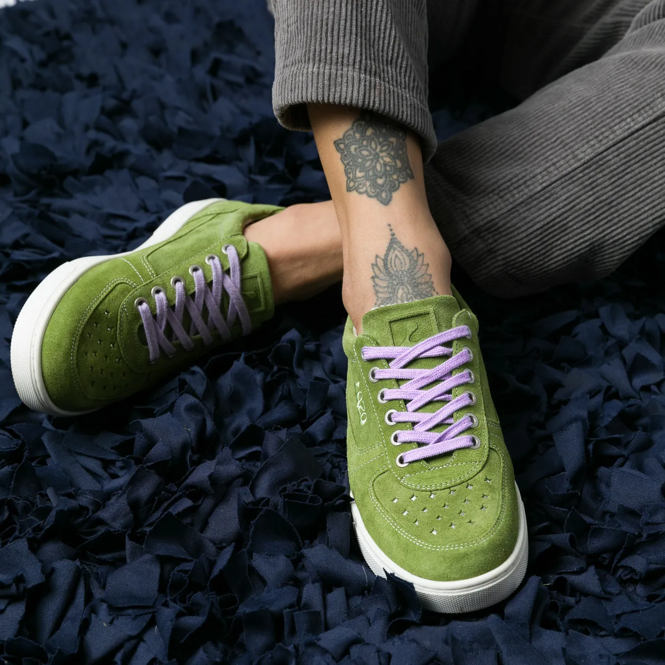 Premium Laces in Galaxy Purple